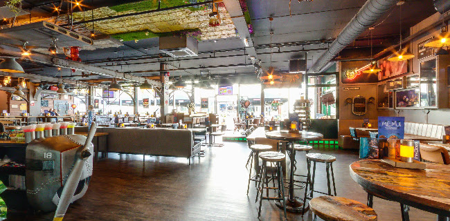 Opinii despre Hollywood Entertainment Center Rotterdam în Rotterdam - Horeca