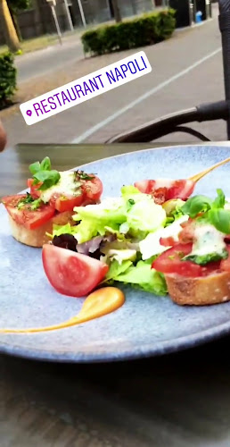 Reviews of Pizzeria Nápoli Restaurant in Best - Horeca