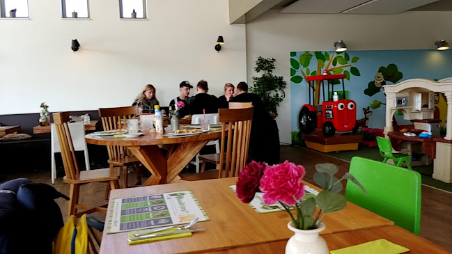 Opinii despre Pannenkoekenrestaurant Smullen en Spelen în Almere - Horeca