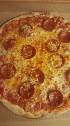 Opinii despre Pizzeria en hotwings IJburg în Amsterdam - Horeca