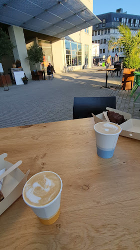 Opinii despre DENF Coffee Eindhoven în Eindhoven - Horeca