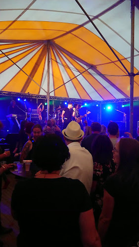 Kastanjerock Phone number