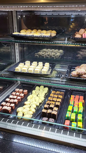 Opinii despre Fine Food Village în Elst - Horeca