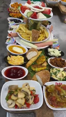 Comentarii opinii despre Taka Familie Restaurant