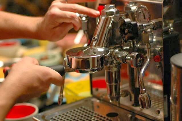 Opinii despre DJpro Nederland / Casa Barista în Leeuwarden - Horeca