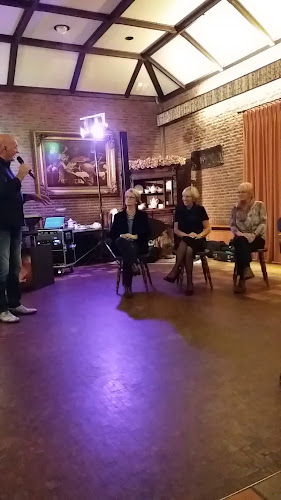 Het Wapen Van Velden Open Times