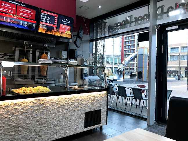 Comentarii opinii despre Baronie Doner Place