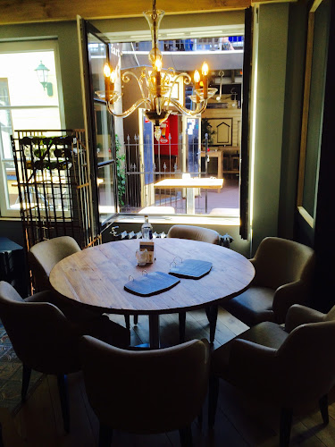 Comentarii opinii despre Van Speyck