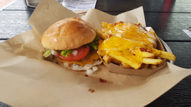 Comentarii opinii despre Wayback Burgers