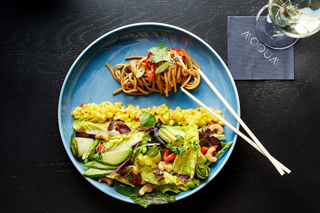 Comments and reviews of Bar Moqum