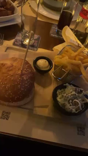 Opinii despre Eetcafé De Barrier în Helmond - Horeca