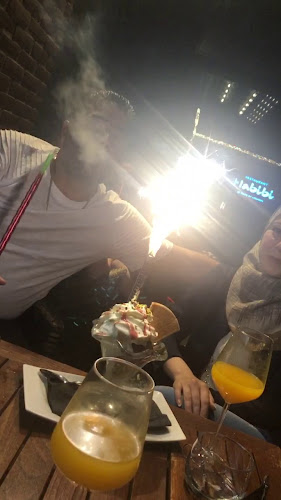 Comments and reviews of Habibi