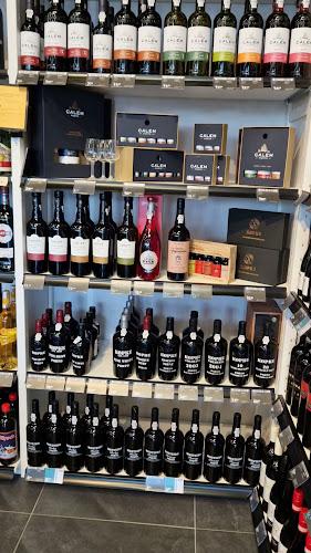 Opinii despre Mitra Slijterij Berrie Peek în Tilburg - Horeca