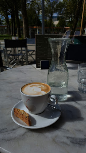 Comentarii opinii despre Podieum