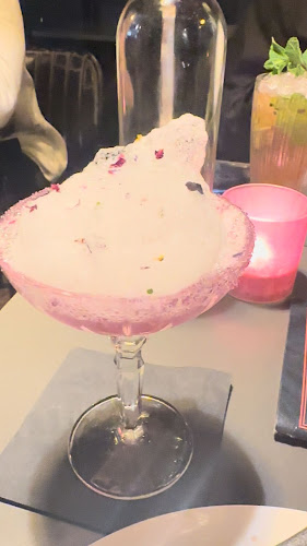 Labyrinth Cocktail Soul Food & Poetry Bar - Amsterdam