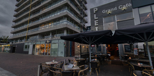 Opinii despre Grand Café Plein în Emmen - Horeca