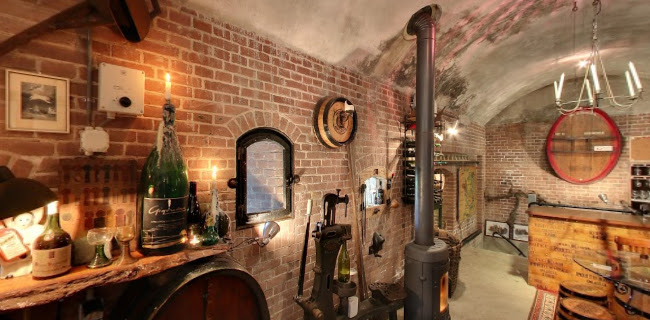 Petit café la Caponnière