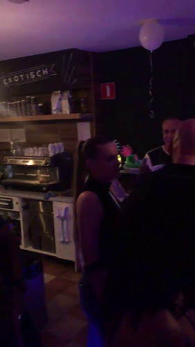 Opinii despre Bean there Surinaams eetcafé în Diemen - Horeca