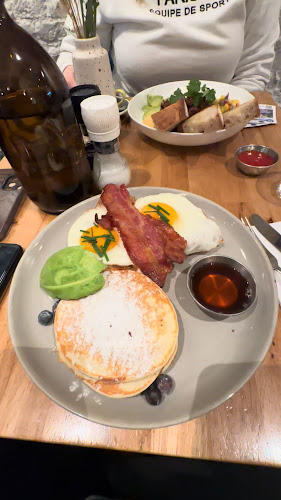 Opinii despre Bakers & Roasters în Amsterdam - Horeca