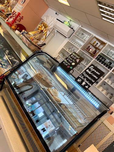 Pita Delicatessen Cakes - Horeca