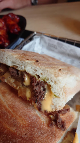 Reviews of The Wings Paradise Den Haag in Den Haag - Horeca