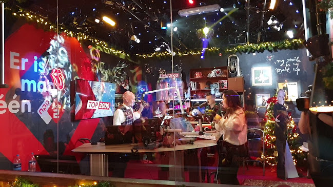 Opinii despre Top 2000 Café în Hilversum - Horeca