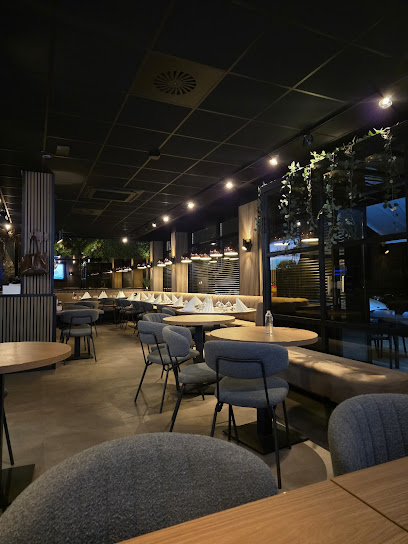 Restaurant Twins Grillhuysch Tiel