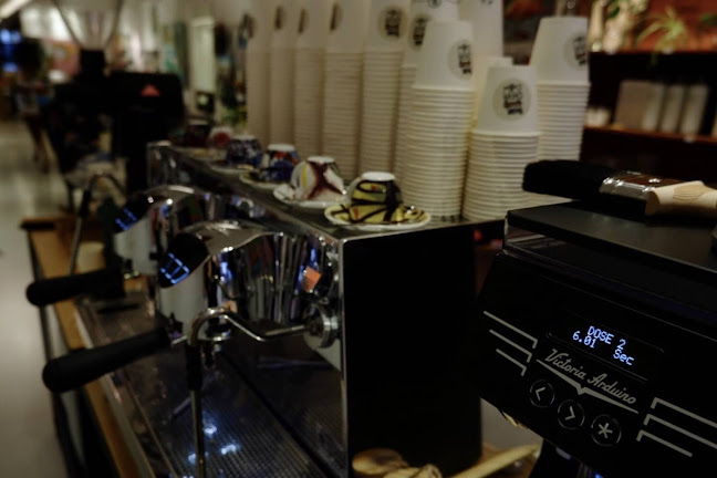 Comentarii opinii despre Chiva Coffee