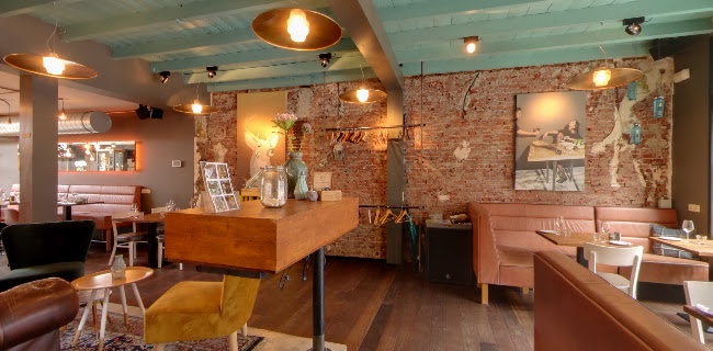 Comments and reviews of Roots Foodbar