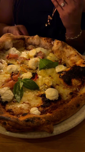 Opinii despre O'Panuozzo Neapolitan Pizzeria în Utrecht - Horeca