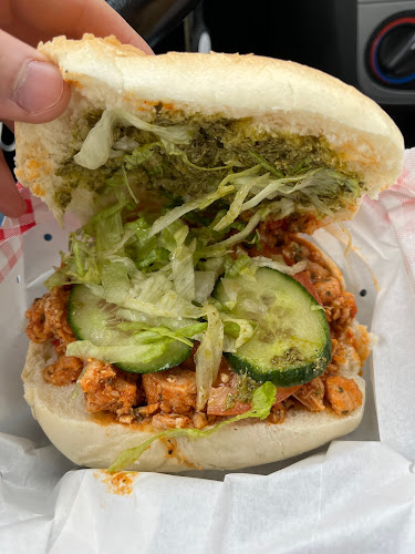 Comments and reviews of La Piazza Basilico