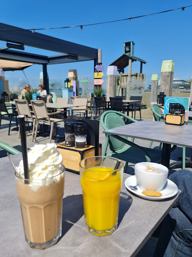 Comments and reviews of Het Strandhuys