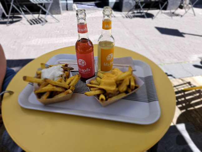 Comentarii opinii despre Friet District