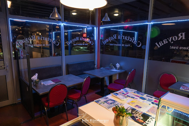 Comentarii opinii despre Cafetaria Royaal