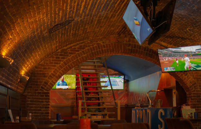 Wijk: domplein, springweg, mariaplaats, Oudegracht 261, 3511 NM Utrecht