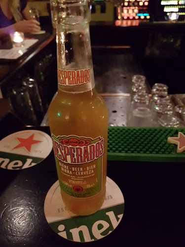 Comentarii opinii despre Snackbar Van de Belt / Bar & Café Bij Helmuth