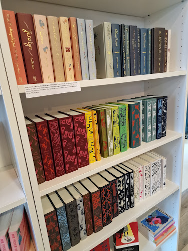 Comentarii opinii despre A Lot Of Books