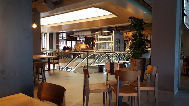 La Place Cuisine Open Times