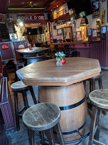 Comentarii opinii despre Café De Typhoon