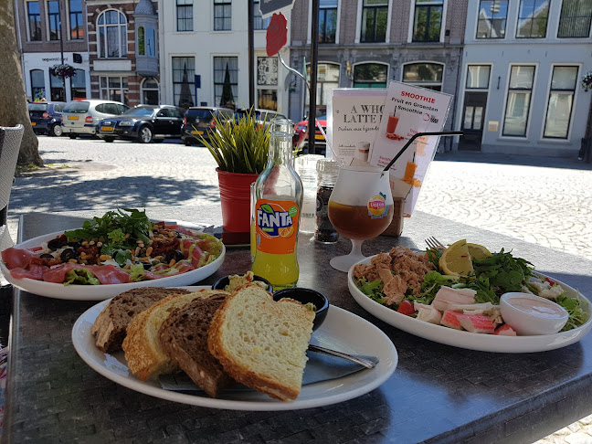 In de Roos Zaltbommel, lunchcafé (Cello) - Zaltbommel