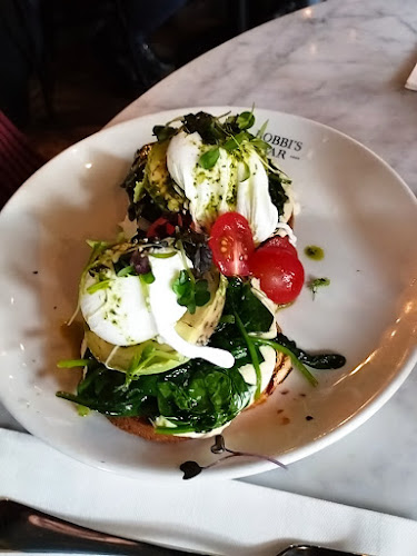 Comentarii opinii despre Bobbi’s Bar