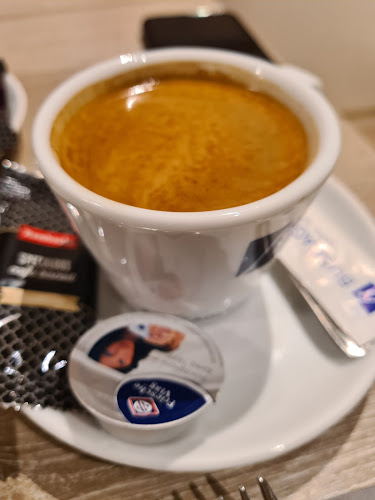 Comentarii opinii despre Koffiesalon Capisce