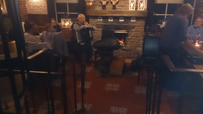 Café-Restaurant Aan de Meule Open Times