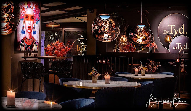 Comentarii opinii despre De Tyd