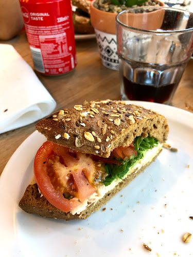 Mensink Breakfast & Lunch Café . 🍞🥖🥨🥐🥪🥯☕️🥛🥤