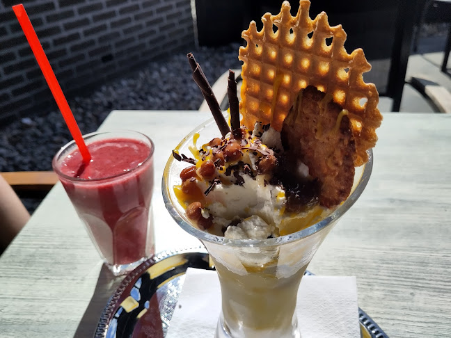 Opinii despre IJssalon Stientje în Hierden - Horeca