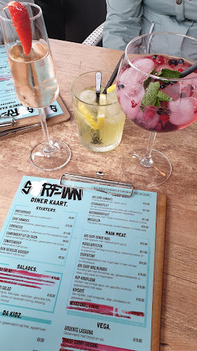 Comentarii opinii despre Eetcafé Surf-Inn