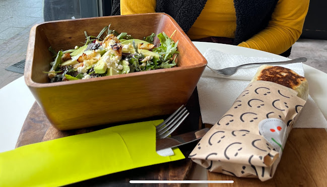 Comentarii opinii despre Burgers & Veggies