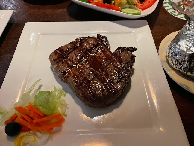 Comentarii opinii despre Castillo Tapas y Steaks