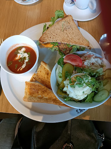 Opinii despre Brown's Lunchclub Veldhoven în Veldhoven - Horeca